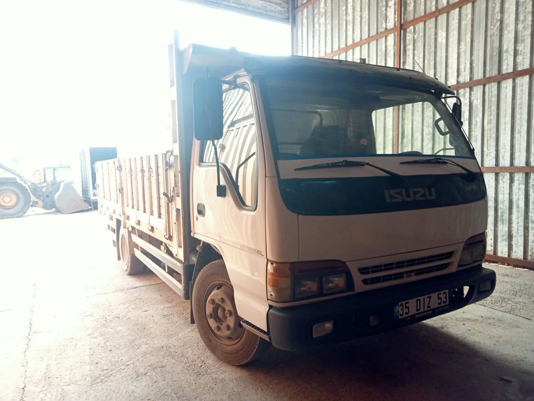 Isuzu Npr / Kamyon