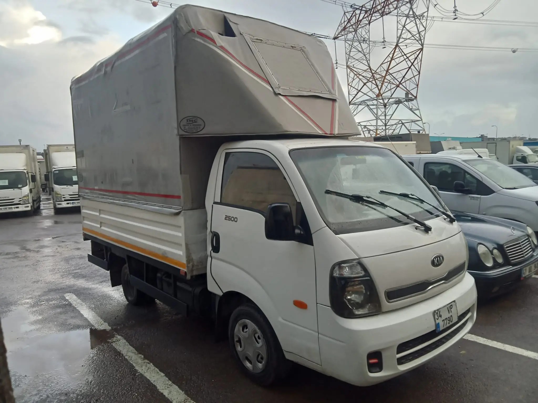 Bongo K-2500 / Kamyonet