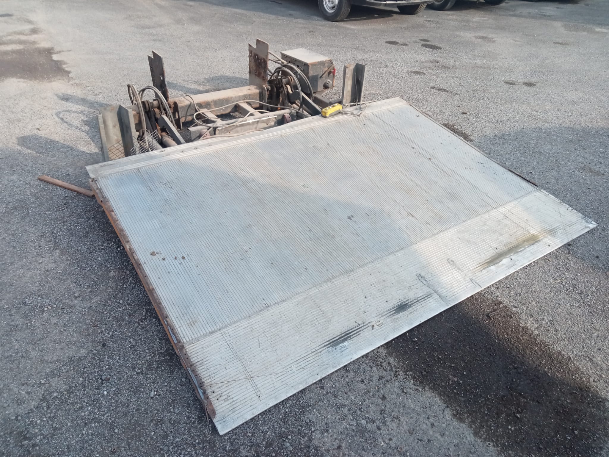 Alümiyum Lift 24 Volt ( Man )