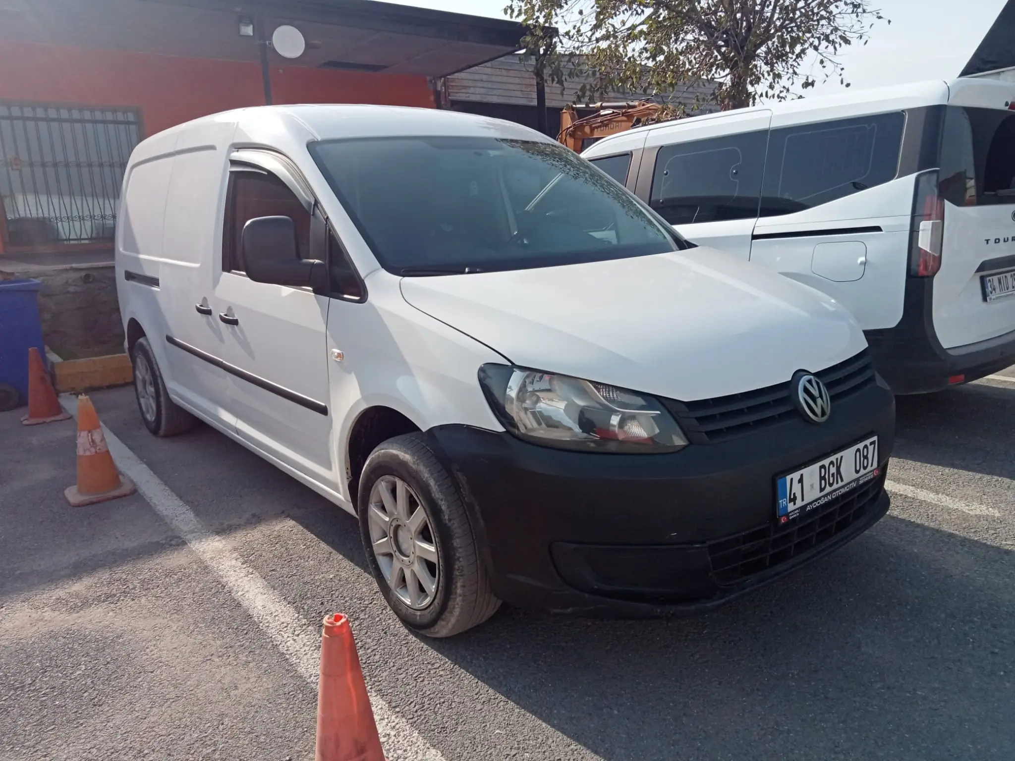 Volkswagen Caddy 1.6 TDİ Maxi Van