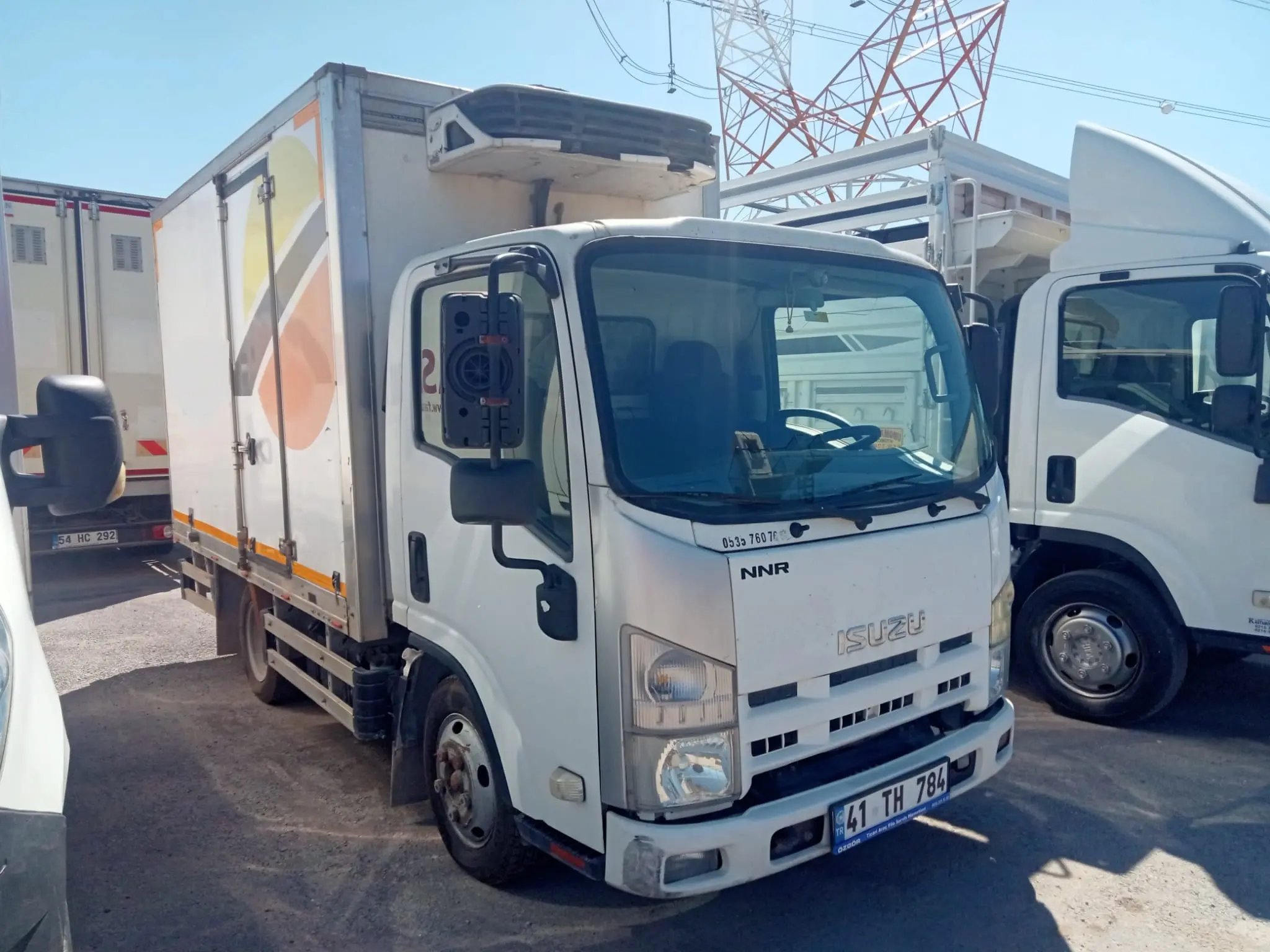 Isuzu NLR / Kamyonet