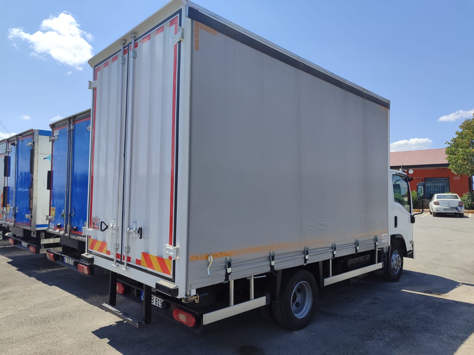 Kayar Perdeli Kasa ( Isuzu Npr  )