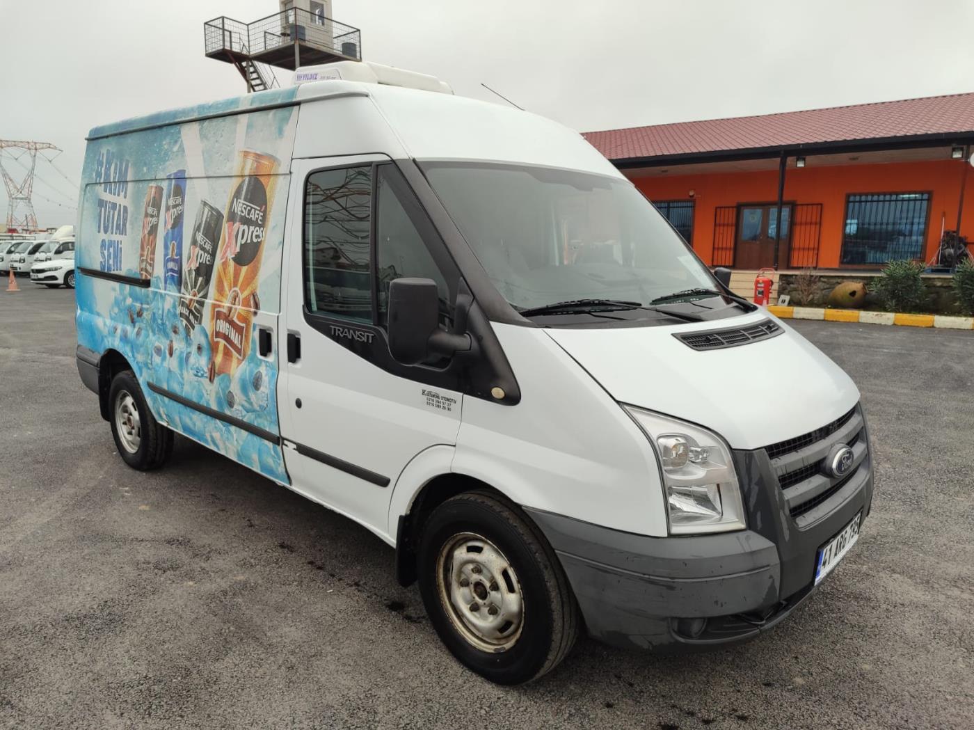 Transit 330M / Panelvan